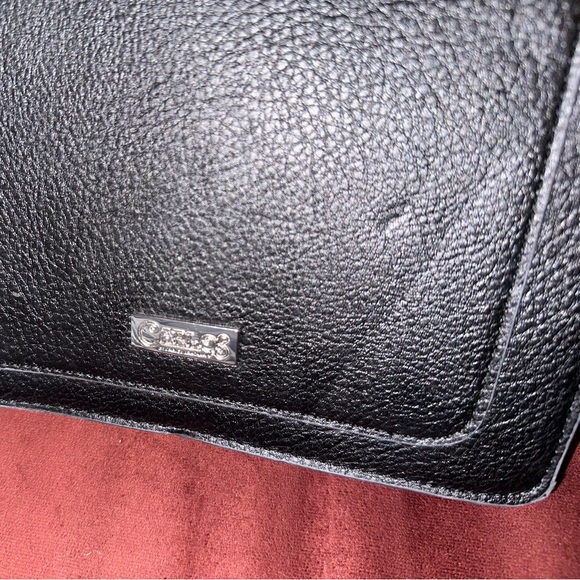 Carlos by Carlos Santana Frame Top Crossbody Bag - Picture 6 of 12